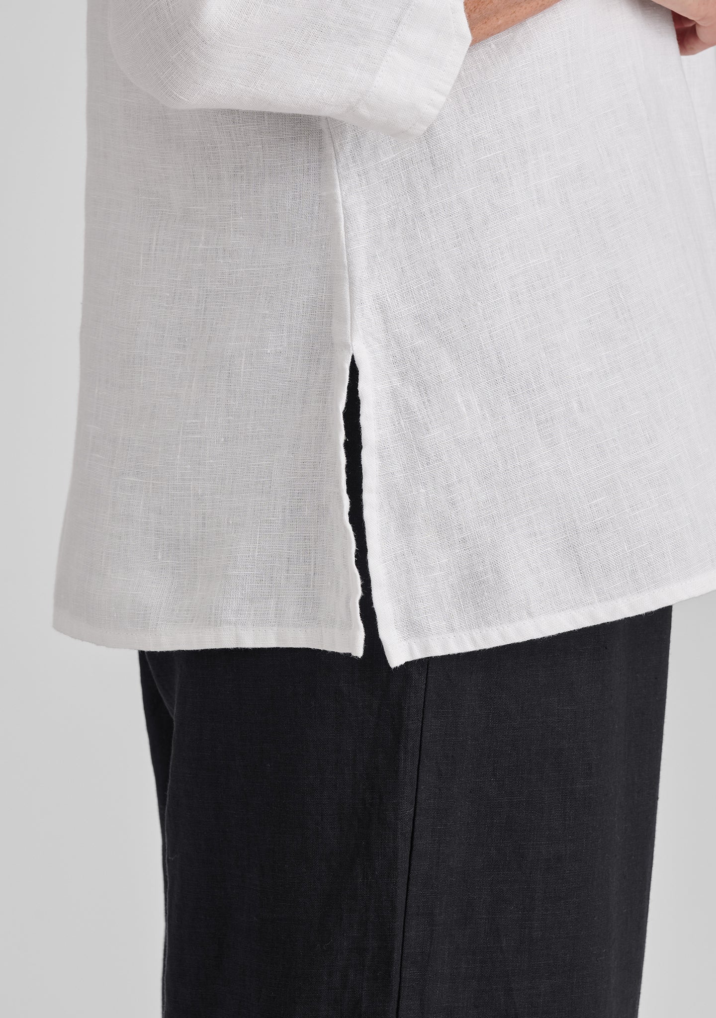 V Pullover - Linen Shirt