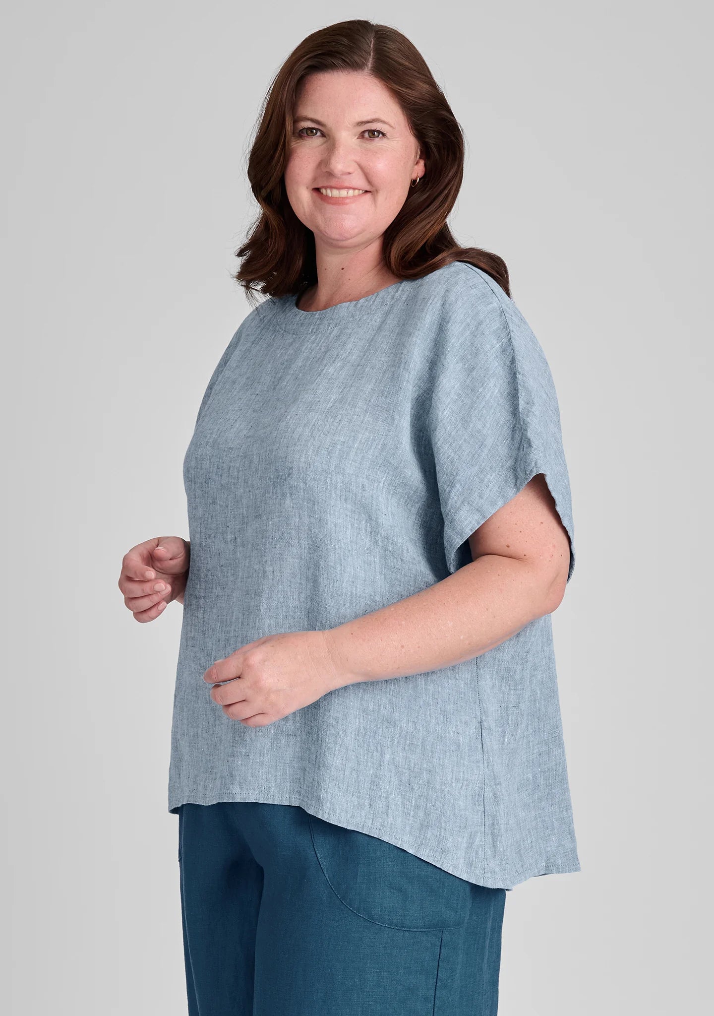 Back Slit Tee - Linen Shirt