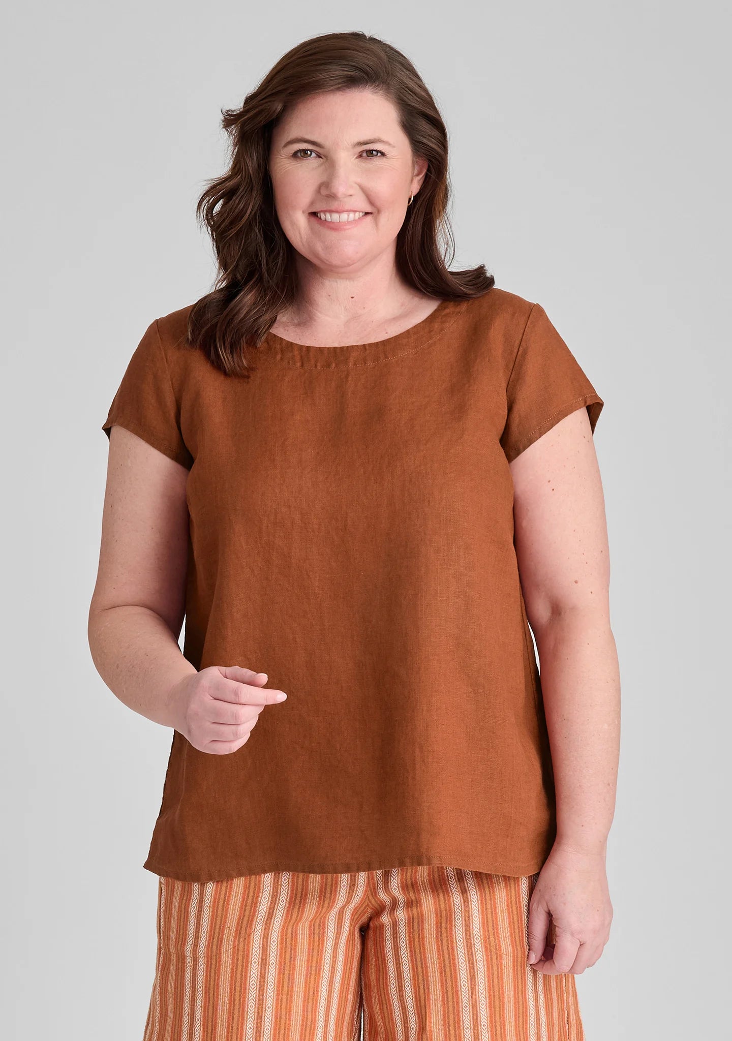Tuck Back Tee - Linen T Shirt