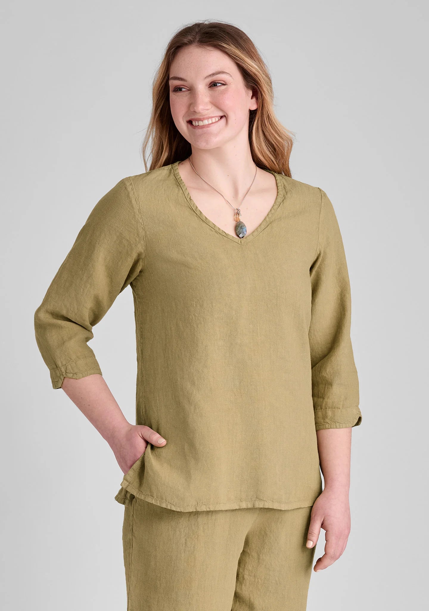 V Pullover - Linen Top