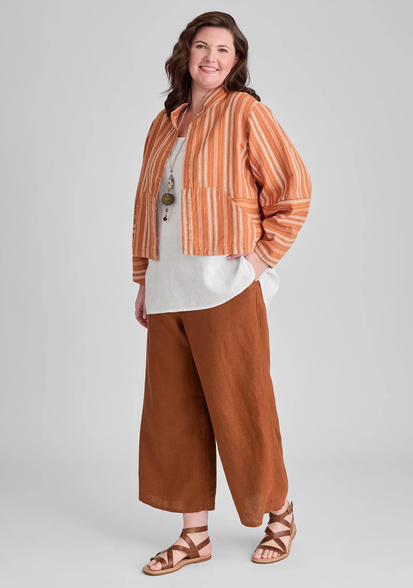 Seamly Jacket - Cropped Linen Jacket